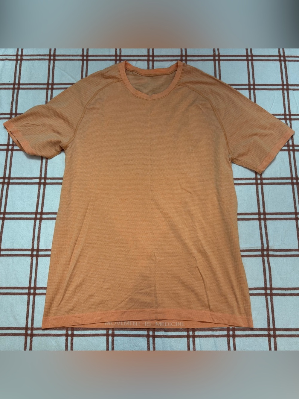 Lululemon Men's Metal Vent Tech Athletic Running Orange Shirt Size Medium